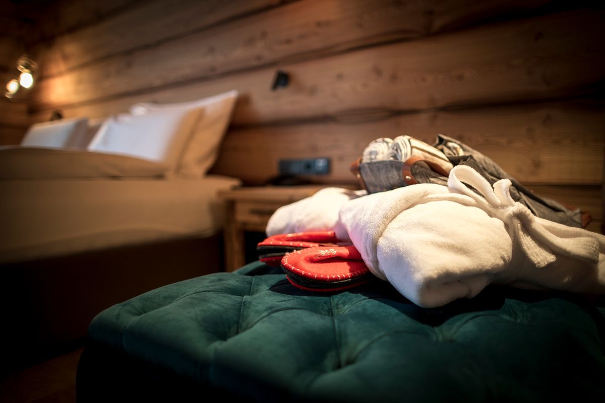 Romantic Bedroom – night mood lighting